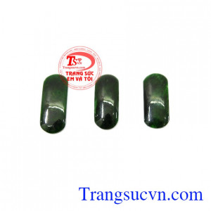 Ngọc cẩm thạch có rất nhiều tác dụng hữu ích cho sức khỏe con người, gia tăng tuổi thọ và hỗ trợ các bệnh về tâm lý