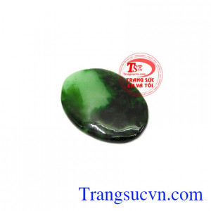 Mặt ngọc cẩm thạch kiêu sa đem đến đẳng cấp, quý phái, sang trọng cho người sử dụng