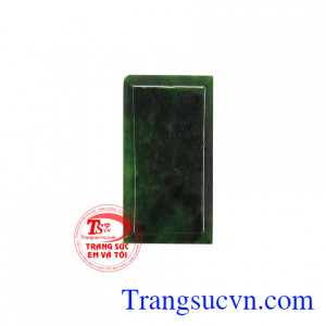 Mặt ngọc cẩm thạch may mắn mang một nguồn năng lượng dương dồi dào