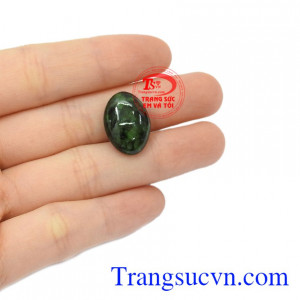 Mặt ngọc cẩm thạch oval may mắn, có giấy kiểm định.