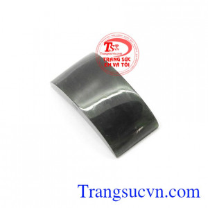 Với thiết kế nhỏ nhắn tinh tế, sản phẩm có thể dùng để bọc vàng, bọc bạc làm mặt nhẫn, lắc tay, mặt dây chuyền tùy vào sở thích của người sử dụng