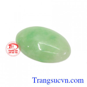 Mặt ngọc Jadeite An Khang được dùng làm quà tặng cho người thân, bạn bè.