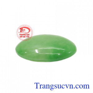 Mặt ngọc Jadeite Phú Quý có giấy kiểm định uy tín.