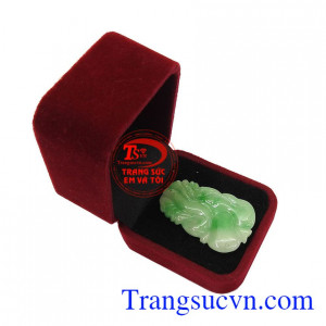 Ngọc Jadeite thiên nhiên