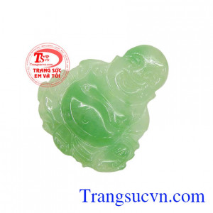 Người xưa quan niệm ngọc cẩm thạch có thể mang đến cho người đeo sự may mắn, sức khỏe và tài lộc