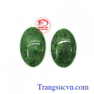 Mặt ngọc phỉ thúy là món quà ý nghĩa cho người yêu thương Mặt ngọc phỉ thúy bình yên