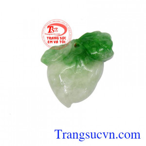 Mặt ngọc trái đào Phúc Lộc là sản phẩm được làm mặt dây chuyền bọc vàng