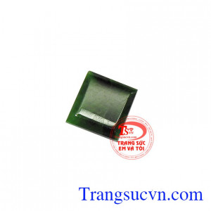 Từ xưa đến nay ngọc cẩm thạch luôn được tầng lớp vua quan, quý tộc yêu thích