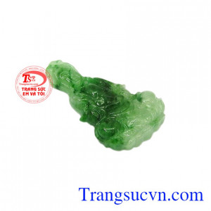 Mặt ngọc có thể bọc vàng để đảm bảo sự bền đẹp