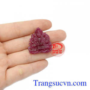 Mặt phật bà Ruby an lành.