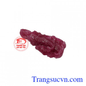 Mặt phật bà Ruby đẹp phù hợp làm quà tặng cho người thân, bạn bè.