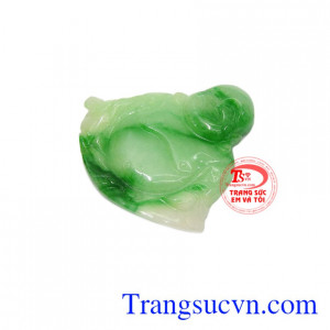 Từ thời xa xưa, người ta cho rằng ngọc cẩm thạch tốt cho sức khỏe và tài lộc.