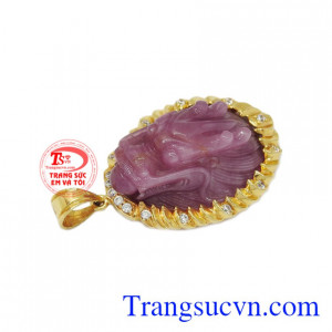 Mặt tuổi thìn rồng ruby hộ mệnh mang lại vẻ đẳng cấp, sang trọng cho người sở hữu.