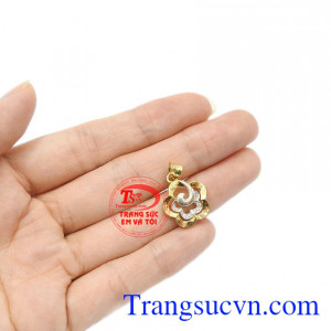 Mặt vàng hoa cách điệu