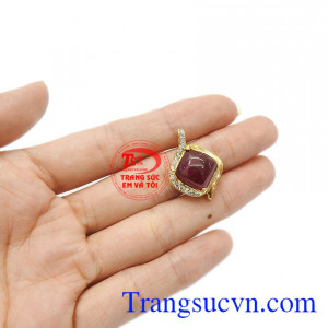 Mặt vàng ruby quý phái được bảo hành uy tín, giao hàng toàn quốc.