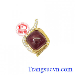 Mặt vàng ruby quý phái chế tác sang trọng.