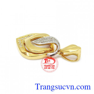 Mặt dây giúp cho chiếc dây chuyền của bạn trở nên hoàn hảo hơn. Mặt vàng tây đẹp