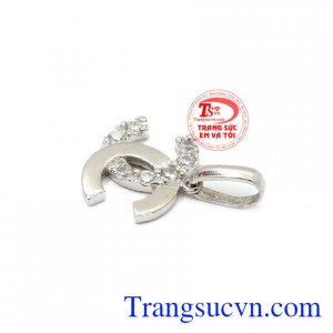 Mặt vàng trắng cho nữ phù hợp làm quà tặng cho người yêu thương những dịp ý nghĩa