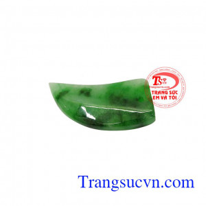 Người phương Đông nói chung và trung hoa cổ nói riêng quan niệm ngọc cẩm thạch có thể giúp con người cải thiện sức khỏe