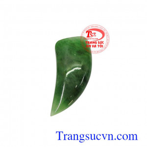 Những viên đá cẩm thạch được tích tụ những tinh hoa quý báu nhất của trời đất, mang những sức mạnh của thiên nhiên, giúp đem lại nhiều may mắn, sự trường thọ cho người đeo