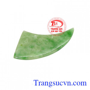 Mặt ngọc cẩm thạch hợp mệnh nam tính, doanh nhân, thành đạt, may mắn.