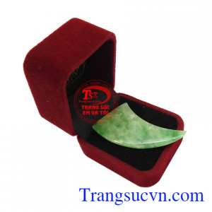 Mặt ngọc cẩm thạch hợp mệnh