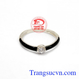 Nhẫn bạc nữ thanh lịch mang phong cách trẻ trung phù hợp những bạn gái năng động