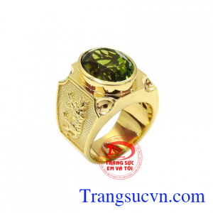 Nhẫn Nam Peridot Cá Tính được coi là viên đá của Mặt Trời