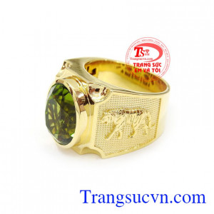 Peridot  xua tan nỗi sợ hãi trong đêm và mang lại sự may mắn trong tình yêu, hạnh phúc bền chặt