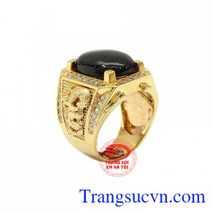 Nhẫn nam Sapphire rồng phượng 14k đẹp được chế tác từ vàng 14k và kết hợp với đá sapphire thiên nhiên,Nhẫn nam Sapphire rồng phượng 14k