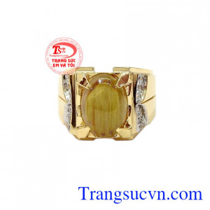 Nhẫn nam gắn thạch anh may mắn trong phong thủy thạch anh là loại đá có tác dụng giúp con người tránh khỏi những từ trường tiêu cực, là lá bùa may mắn bình an cho người đeo,Nhẫn nam thạch anh tóc 14k nam tính