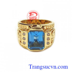 Nhẫn nam Topaz mạnh mẽ có tác dụng mnag lại sự tự tin, thông minh và may mắn, được nhiều người ưa chuộng