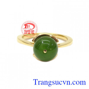 Thiết kế tinh tế cùng nét đẹp quyến rũ giúp người dùng thêm xinh đẹp. Nhẫn nephrite thời trang