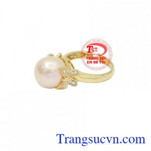 Nhẫn ngọc trai vàng đẹp.