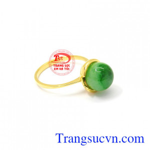 Nhẫn nữ cẩm thạch vàng 14k có thể làm quà tặng cho người thân, bạn bè.