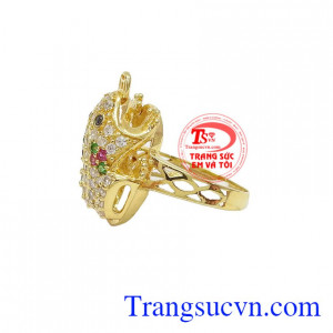 Nhẫn nữ cóc ngậm tiền