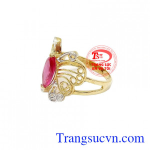 Nhẫn nữ con bướm vàng