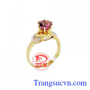 Nhẫn nữ Dành cho phái đẹp là món quà ý nghĩa dành tặng bạn gái trong các dịp sinh nhật, lễ tết
