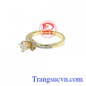 Nhẫn nữ đính đá nhỏ xinh