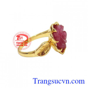 Nhẫn nữ vàng tây gắn đá quý ruby