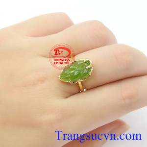Sản phẩm thích hợp làm quà tặng cho người thân hoặc bạn bè,Nhẫn nữ Nephrite vàng 14k đẹp