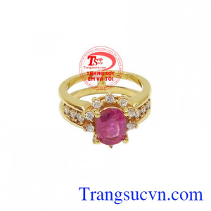 Nhẫn nữ ruby lục yên vàng 18k, bảo hàn 12 tháng, giao hàng nhanh trên toàn quốc