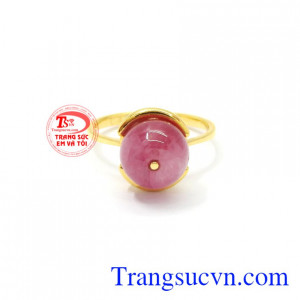 Nhẫn nữ Ruby vàng 14k đẹp được kết hợp của đá Ruby thiên nhiên bọc vàng 14k.