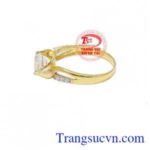 Nhẫn nữ sang trọng tình yêu được thiết kế tinh tế sang trọng, kiểu dáng thời trang, quý phái