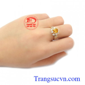 Nhẫn nữ Sapphire may mắn vàng 14k là món quà ý nghĩa cho người yêu thương