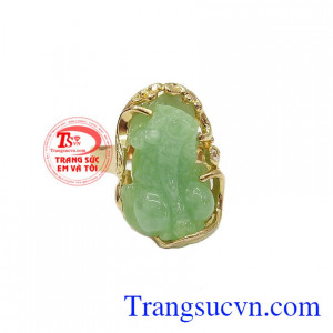 Nhẫn Nữ tỳ hưu đẹp được thiết kê tinh tế, sang trọng