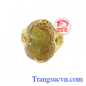 Nhẫn Nữ tỳ hưu thiết kế tinh tế mang lại nhiều may mắn và thuận lợi trong việc kinh doanh