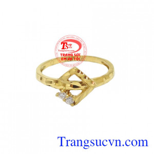 Nhẫn nữ vàng đẹp là sản phẩm nhẫn nữ đẹp được các bạn nữ yêu thích