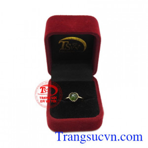 Sản phẩm bảo hành uy tín, giao hàng toàn quốc. Nhẫn trái tim tourmalin thiên nhiên.