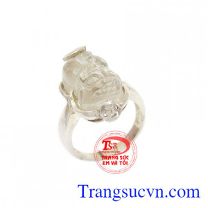 Người làm việc trong lĩnh vực kinh doanh và buôn bán thường mang trang sức tỳ hưu để tăng vận may trong việc làm ăn, công việc